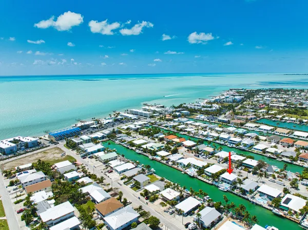 $1,899,000 | 330-340 4th Street, Key Colony Beach, FL 33051