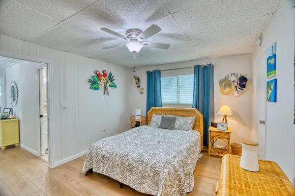 $1,899,000 | 330-340 4th Street, Key Colony Beach, FL 33051