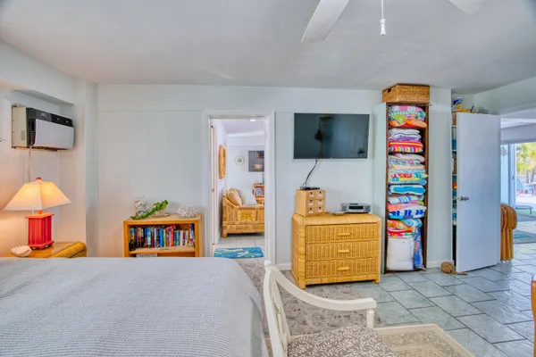 $1,899,000 | 330-340 4th Street, Key Colony Beach, FL 33051