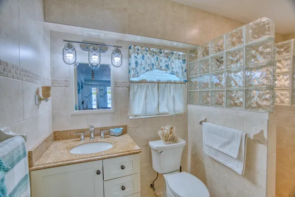 $1,899,000 | 330-340 4th Street, Key Colony Beach, FL 33051