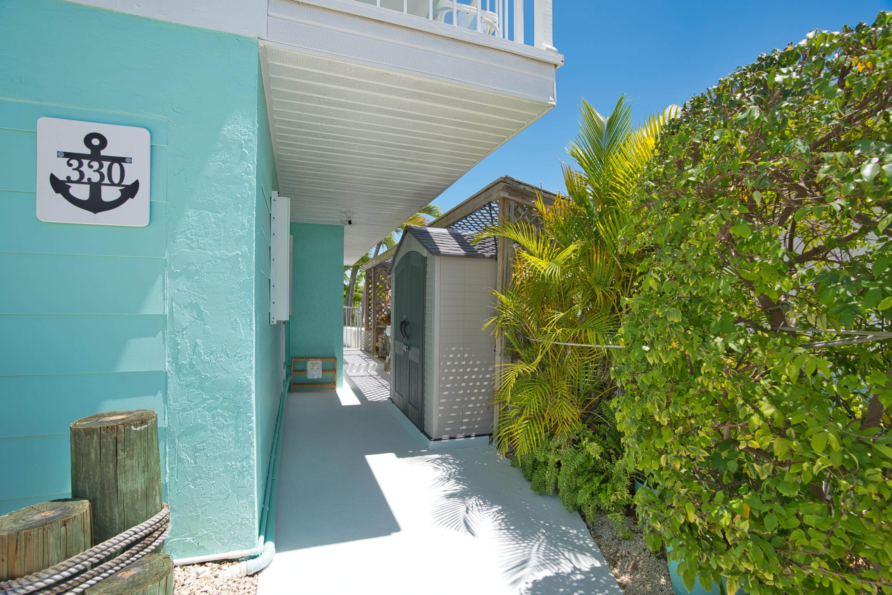 330-340 4th Street Key Colony Beach, FL 33051 - Photo 50 of 68 a view of a pathway of a building