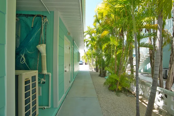 $1,899,000 | 330-340 4th Street, Key Colony Beach, FL 33051