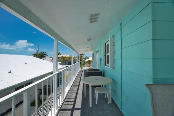 $1,899,000 | 330-340 4th Street, Key Colony Beach, FL 33051