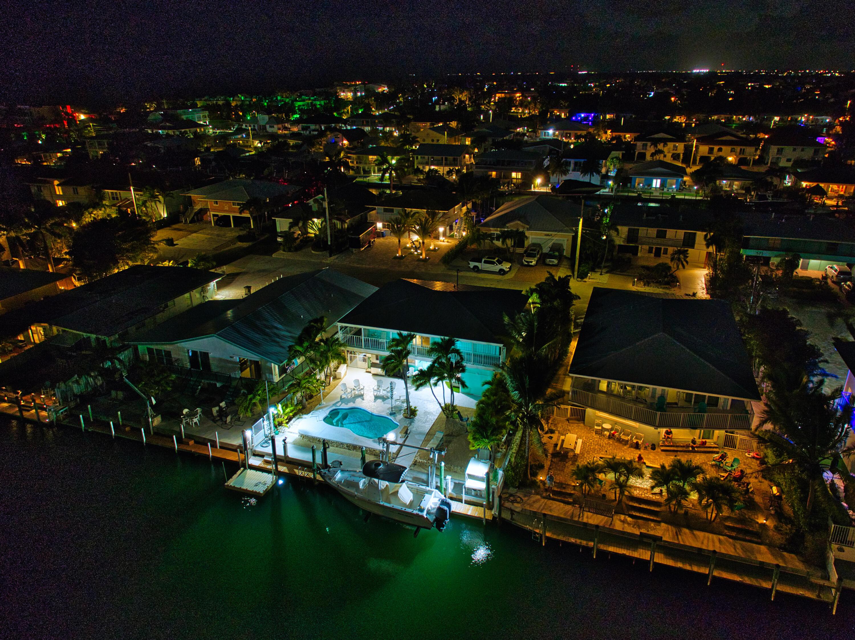 330-340 4th Street Key Colony Beach, FL 33051 - Photo 60 of 68 a view of an outdoor space