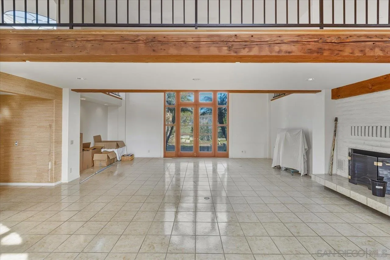 1050 Rice Canyon Road Fallbrook, CA 92028 - Photo 21 of 52 Living Room