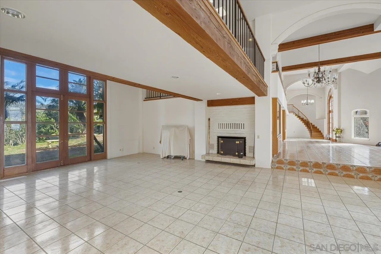 1050 Rice Canyon Road Fallbrook, CA 92028 - Photo 22 of 52 Living Room