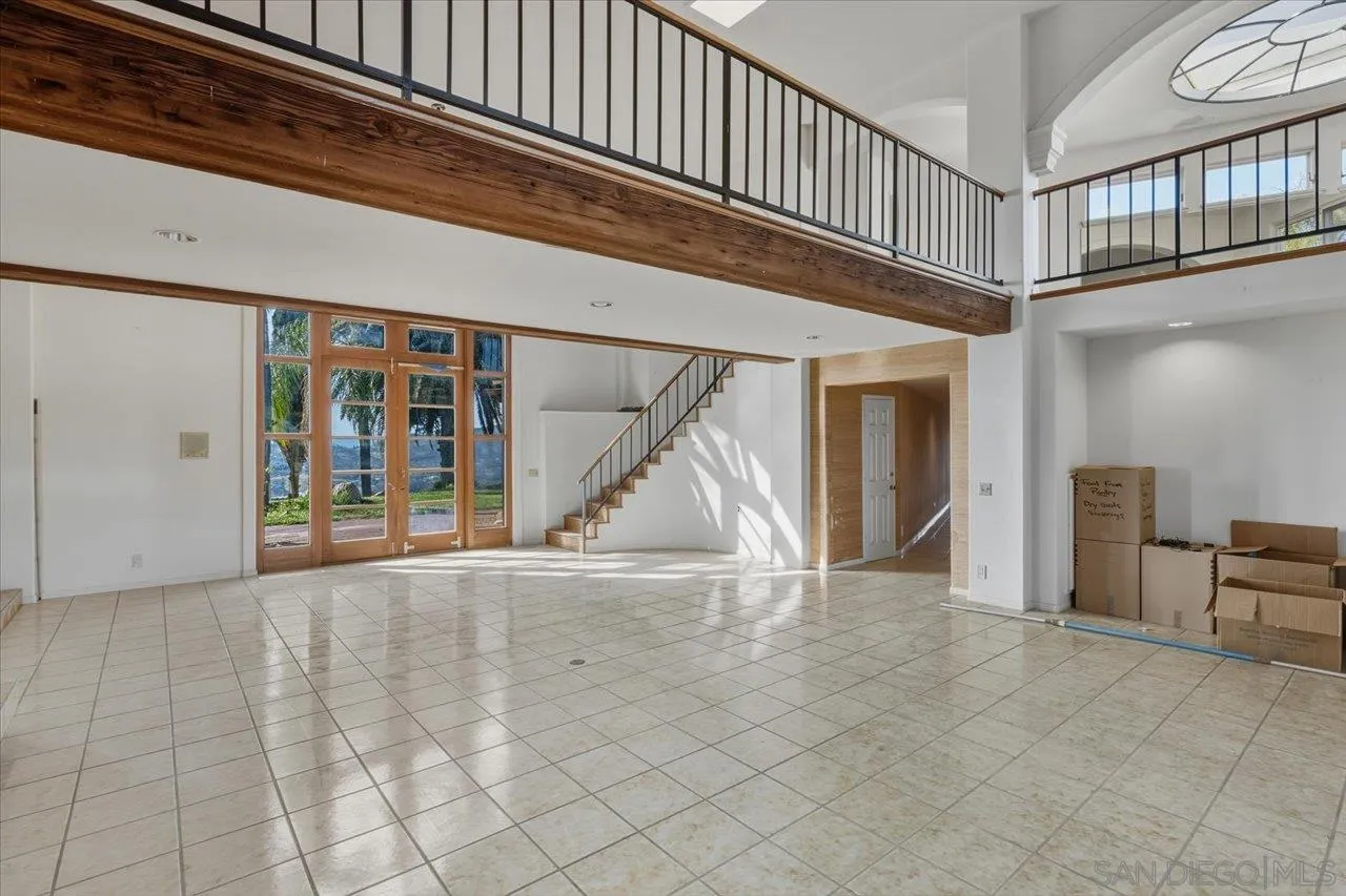 1050 Rice Canyon Road Fallbrook, CA 92028 - Photo 23 of 52 Living Room