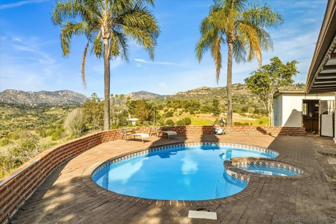 1050 Rice Canyon Road Fallbrook, CA 92028 - Photo 30 of 52 Swimming Pool/Hot Tub/Sauna