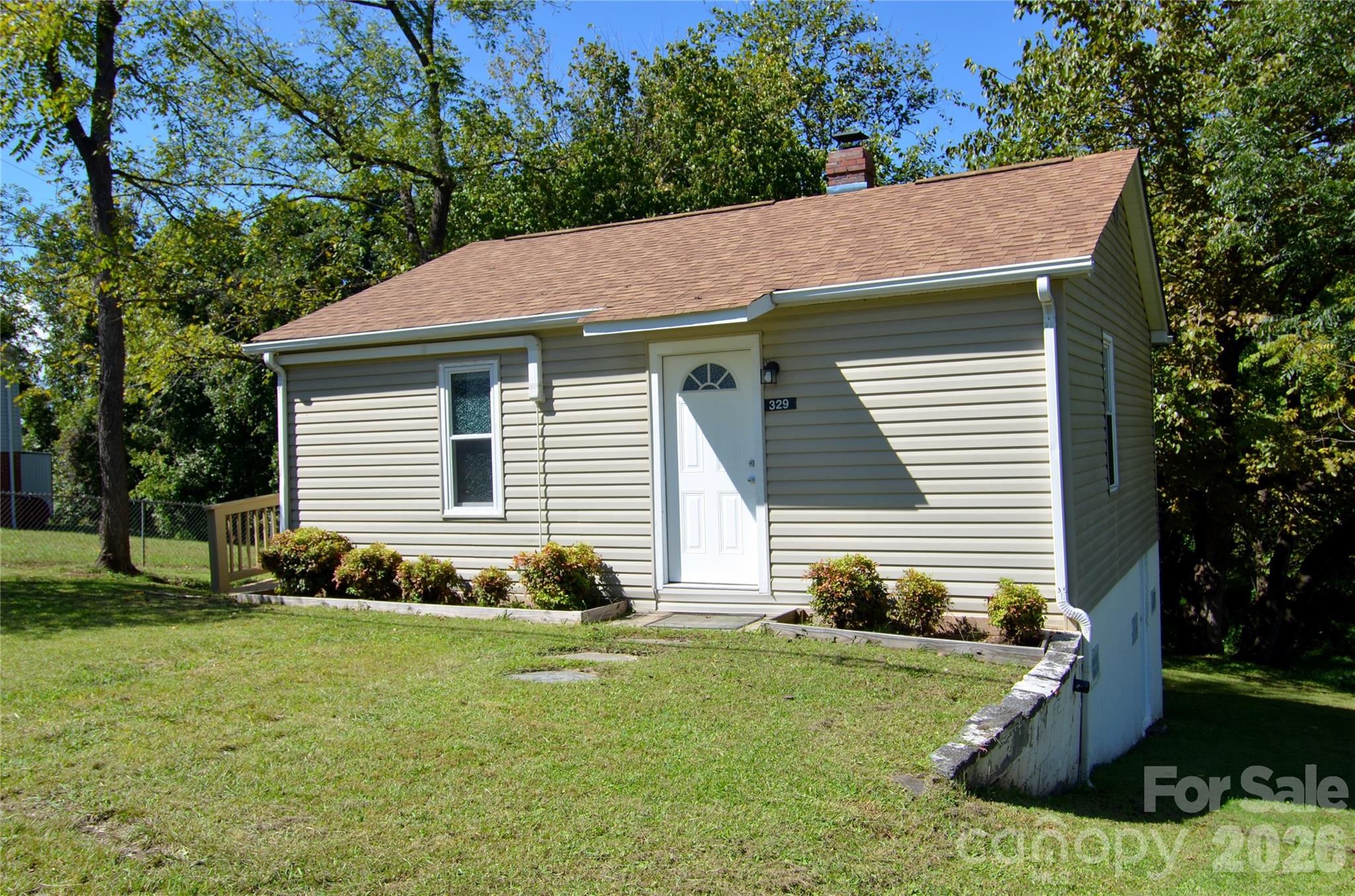 329 Morehead Road Marion, NC 28752 - Photo 2 of 16 Gallery Image 2