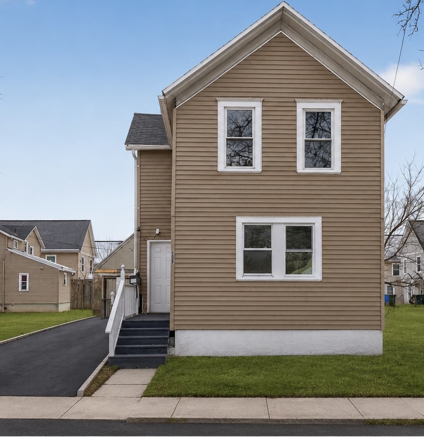 127 Conkey Avenue Rochester, NY 14621 - Photo 1 of 31