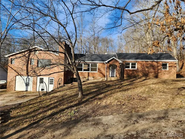 $269,000 | 138 Mulberry Street, Greenville, MO 63944