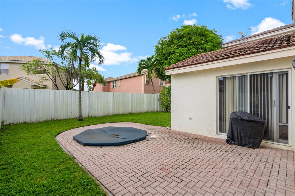 16255 Southwest 26th Street Miramar, FL 33027 - Photo 4 of 44