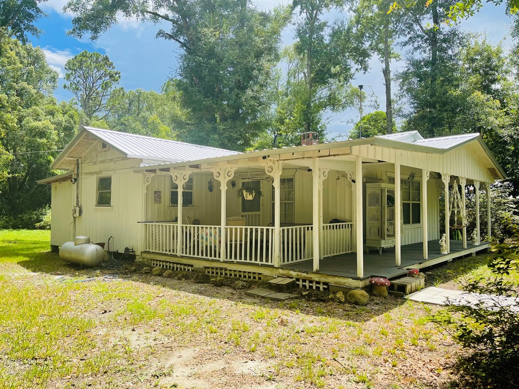 10471 6th Street Bristol, FL 32321 - Photo 3 of 14