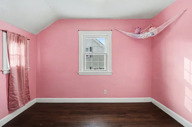 $195,000 | 739 Beverly Park Place, Jackson, MI 49203