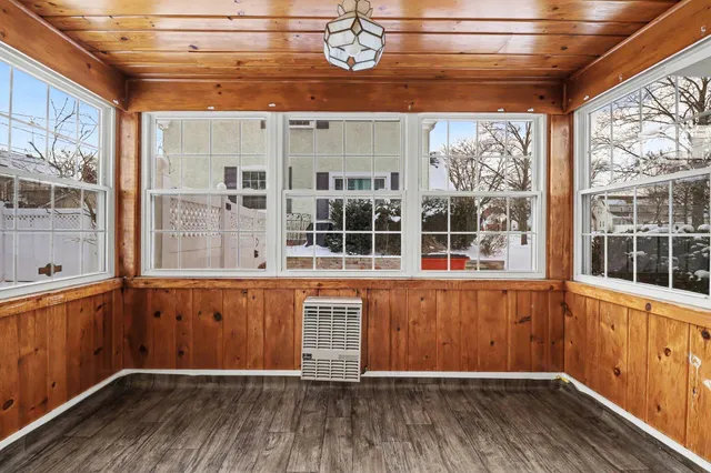 $195,000 | 739 Beverly Park Place, Jackson, MI 49203