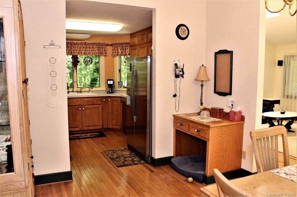 393 Platinum Road Tuckasegee, NC 28783 - Photo 14 of 41 Gallery Image 14