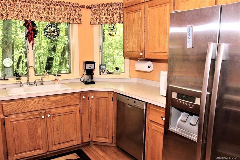 393 Platinum Road Tuckasegee, NC 28783 - Photo 17 of 41 Gallery Image 17