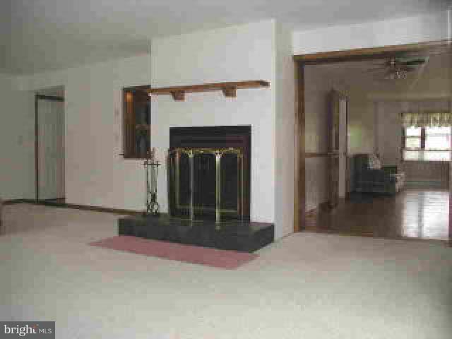 4211 Highland Road Elizabethtown, PA 17022 - Photo 6 of 9 Gallery Image 6