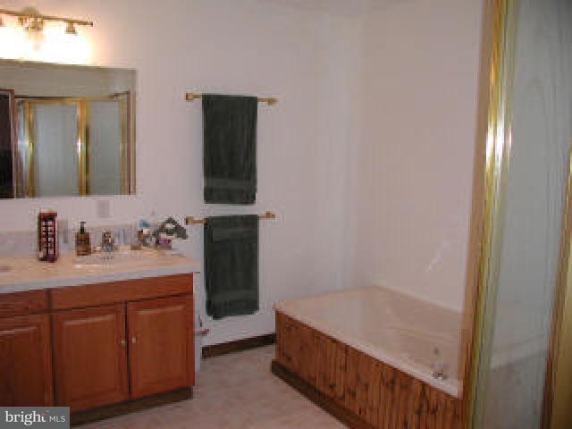 4211 Highland Road Elizabethtown, PA 17022 - Photo 9 of 9 Gallery Image 9