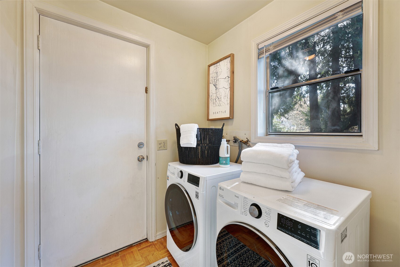 11142 8th Place South Seattle, WA 98168 - Photo 13 of 23