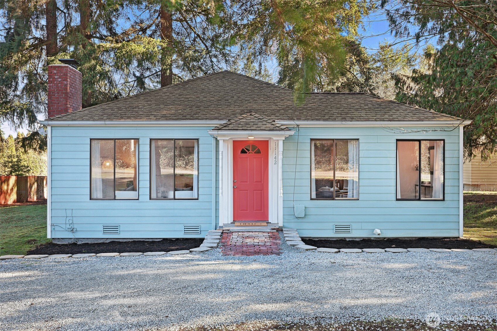 11142 8th Place South Seattle, WA 98168 - Photo 2 of 23