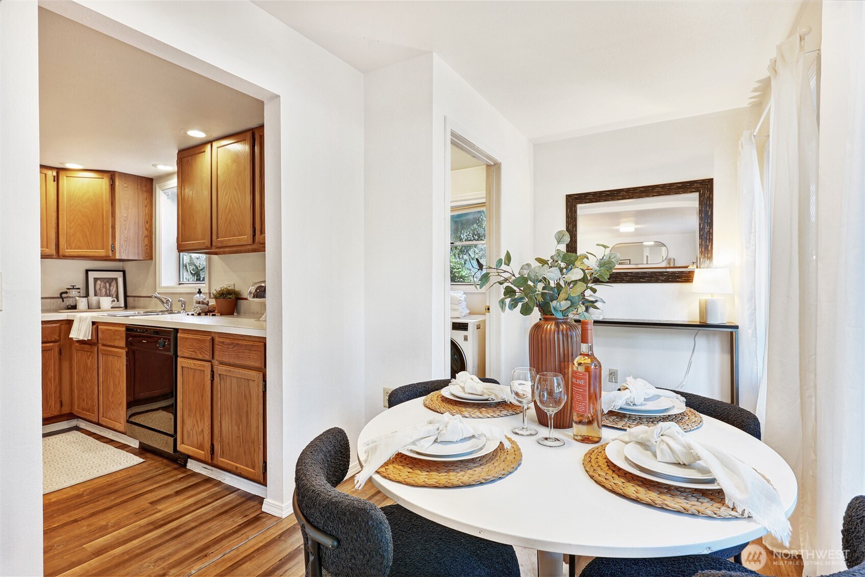 11142 8th Place South Seattle, WA 98168 - Photo 10 of 23