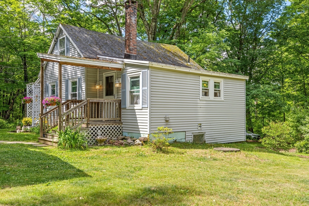 294 North Valley Road Pelham, MA 01002 - Photo 6 of 42