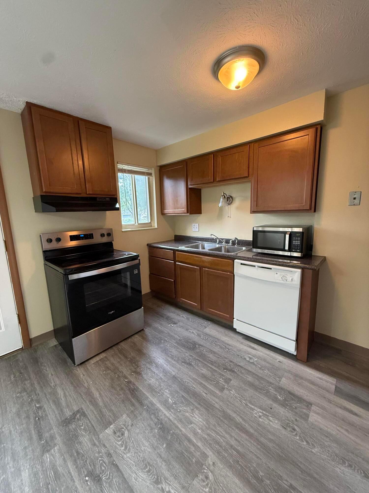 1759 Lonsdale Road, Unit C Columbus, OH 43232 - Photo 5 of 12 Lonsdale_5