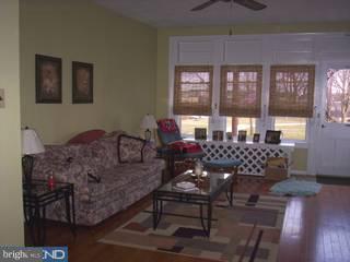 6922 Keystone Street Philadelphia, PA 19135 - Photo 2 of 6 Gallery Image 2