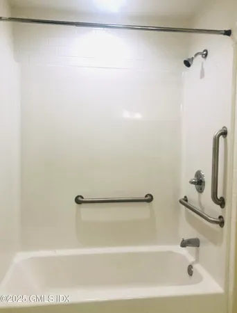 $2,900 | 180 Hamilton Avenue, Unit H, Greenwich, CT 06830