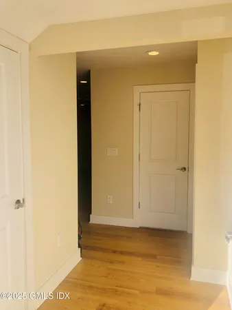 $2,900 | 180 Hamilton Avenue, Unit H, Greenwich, CT 06830