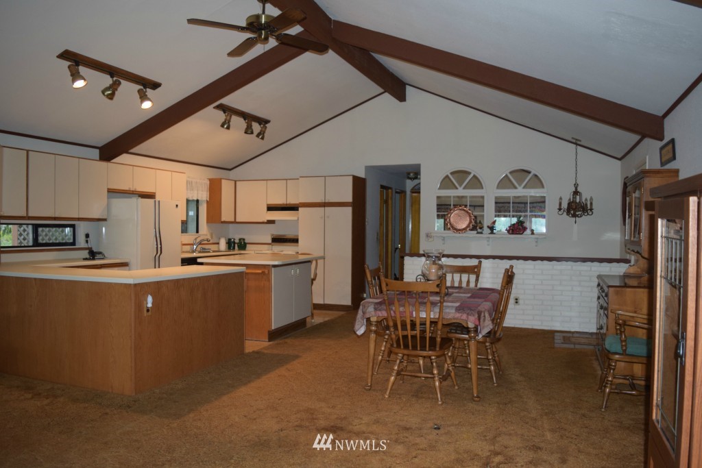 1980 East Phillips Lake Loop Road Shelton, WA 98584 - Photo 14 of 25 Gallery Image 14