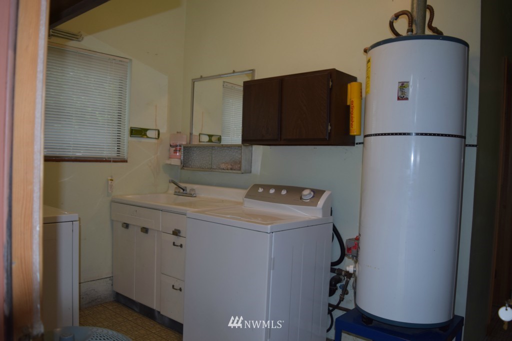 1980 East Phillips Lake Loop Road Shelton, WA 98584 - Photo 23 of 25 Gallery Image 23