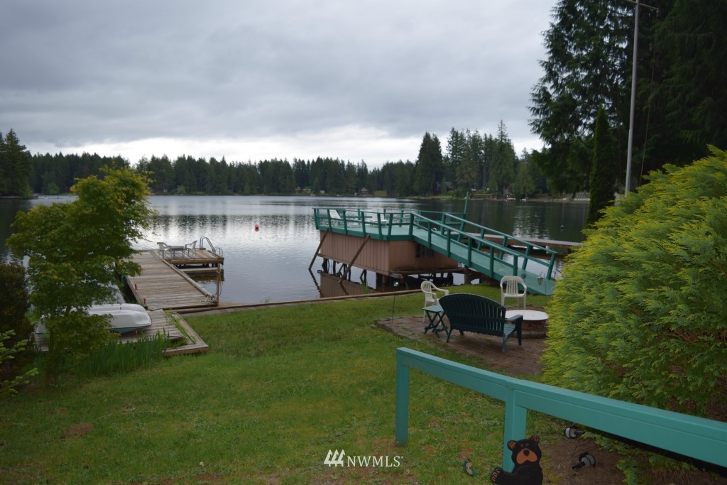 1980 East Phillips Lake Loop Road Shelton, WA 98584 - Photo 5 of 25 Gallery Image 5