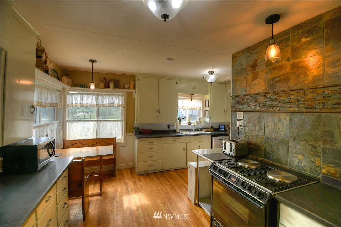 20 West Barrett Road Montesano, WA 98563 - Photo 6 of 21 Gallery Image 6