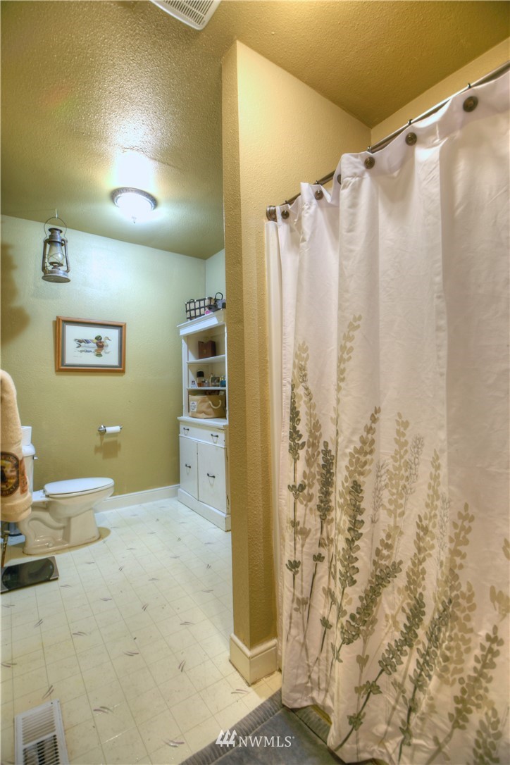 20 West Barrett Road Montesano, WA 98563 - Photo 9 of 21 Gallery Image 9