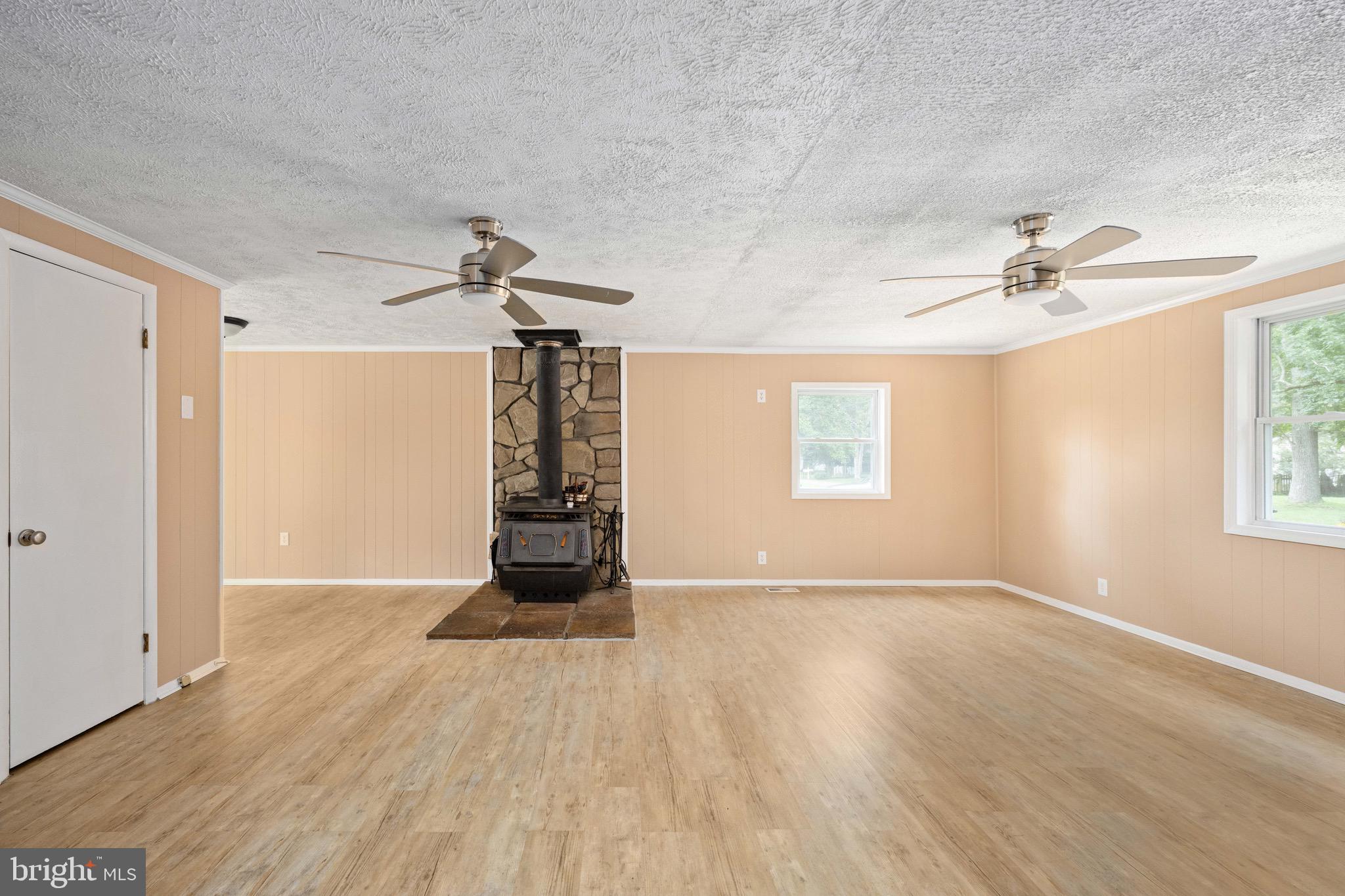 161 8th Street Colonial Beach, VA 22443 - Photo 12 of 71 a view of an empty room with a window