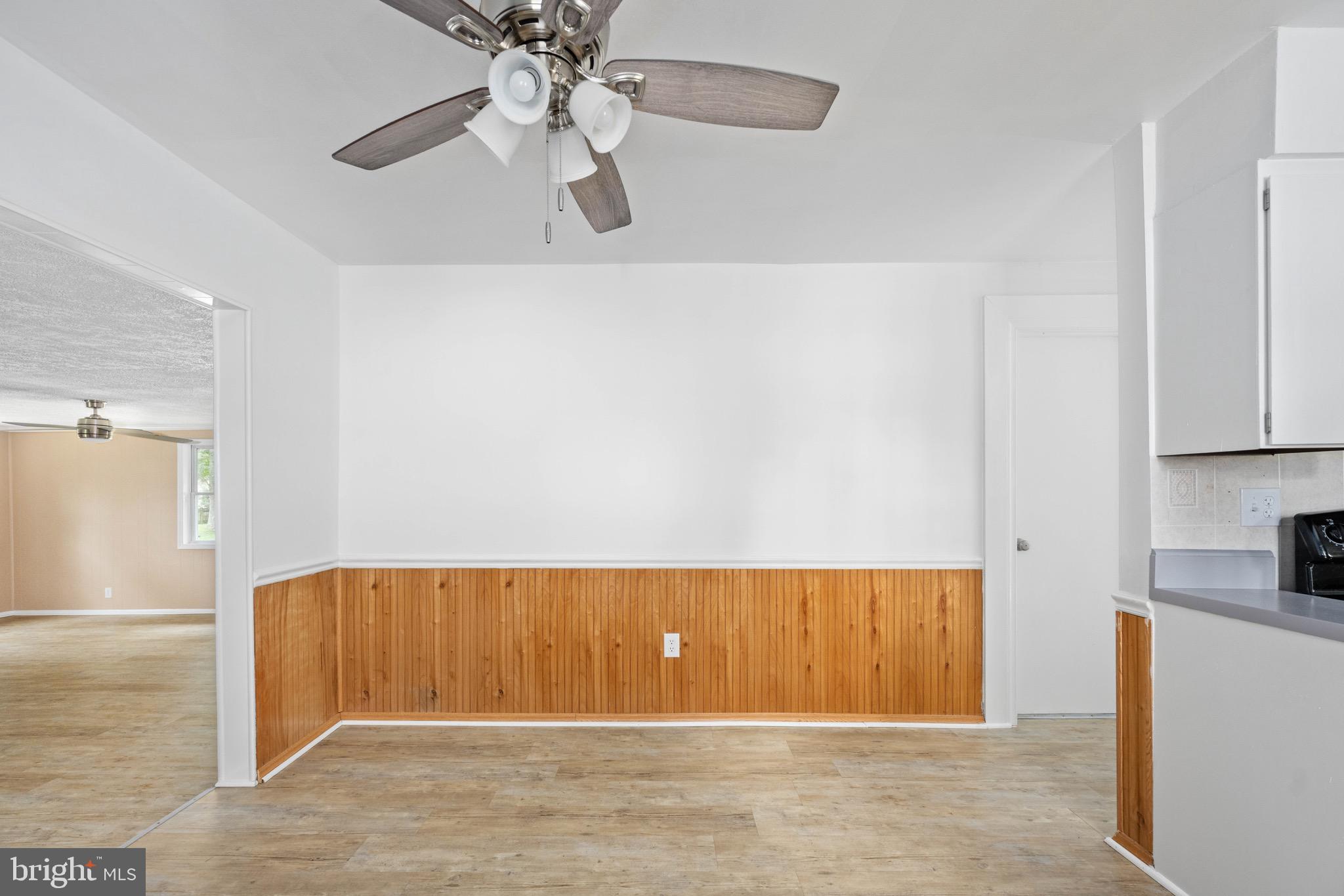 161 8th Street Colonial Beach, VA 22443 - Photo 21 of 71 DINING AREA