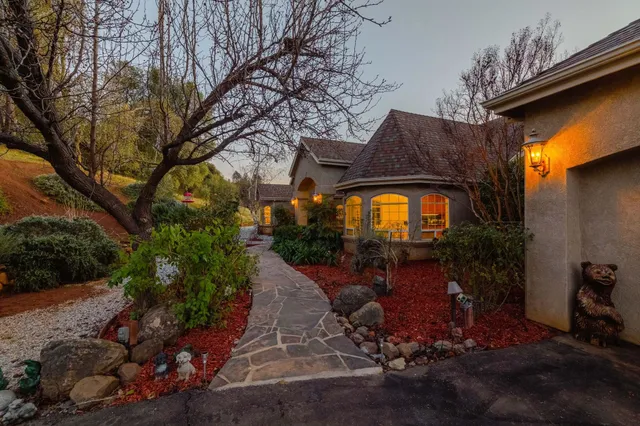 $949,000 | 17550 Old Wards Ferry Road, Sonora, CA 95370
