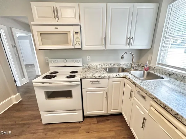 $1,025 | 224 Walker Avenue, Graham, NC 27253