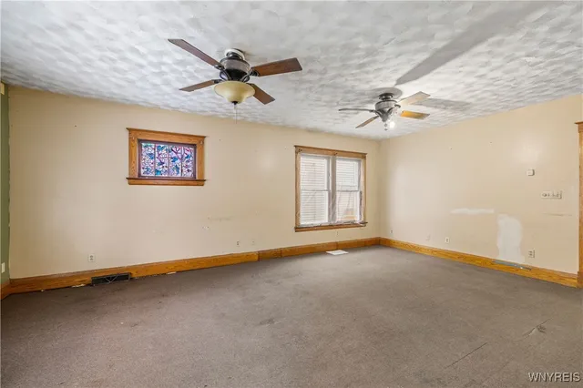 $89,900 | 2439 Niagara Avenue, Niagara Falls, NY 14305