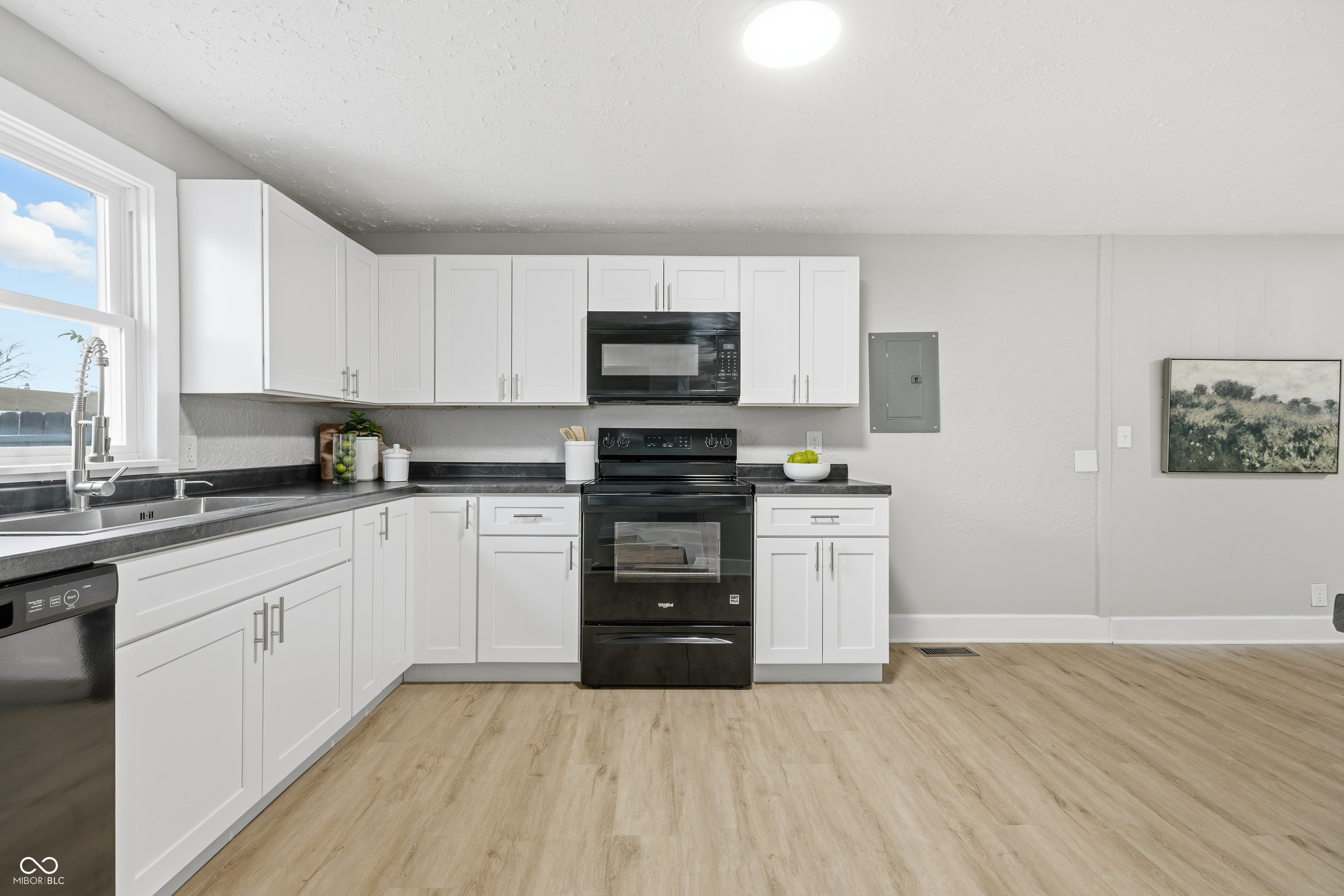 2304 South D Street Elwood, IN 46036 - Photo 13 of 23