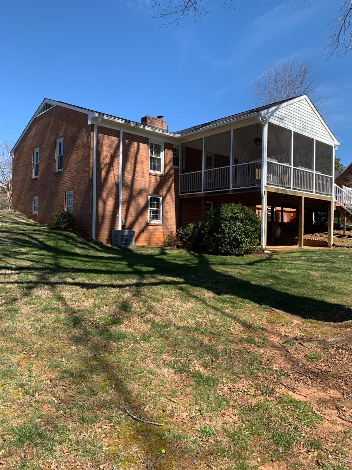336 North Main Street Amherst, VA 24521 - Photo 54 of 60 a view of a house with backyard and garden