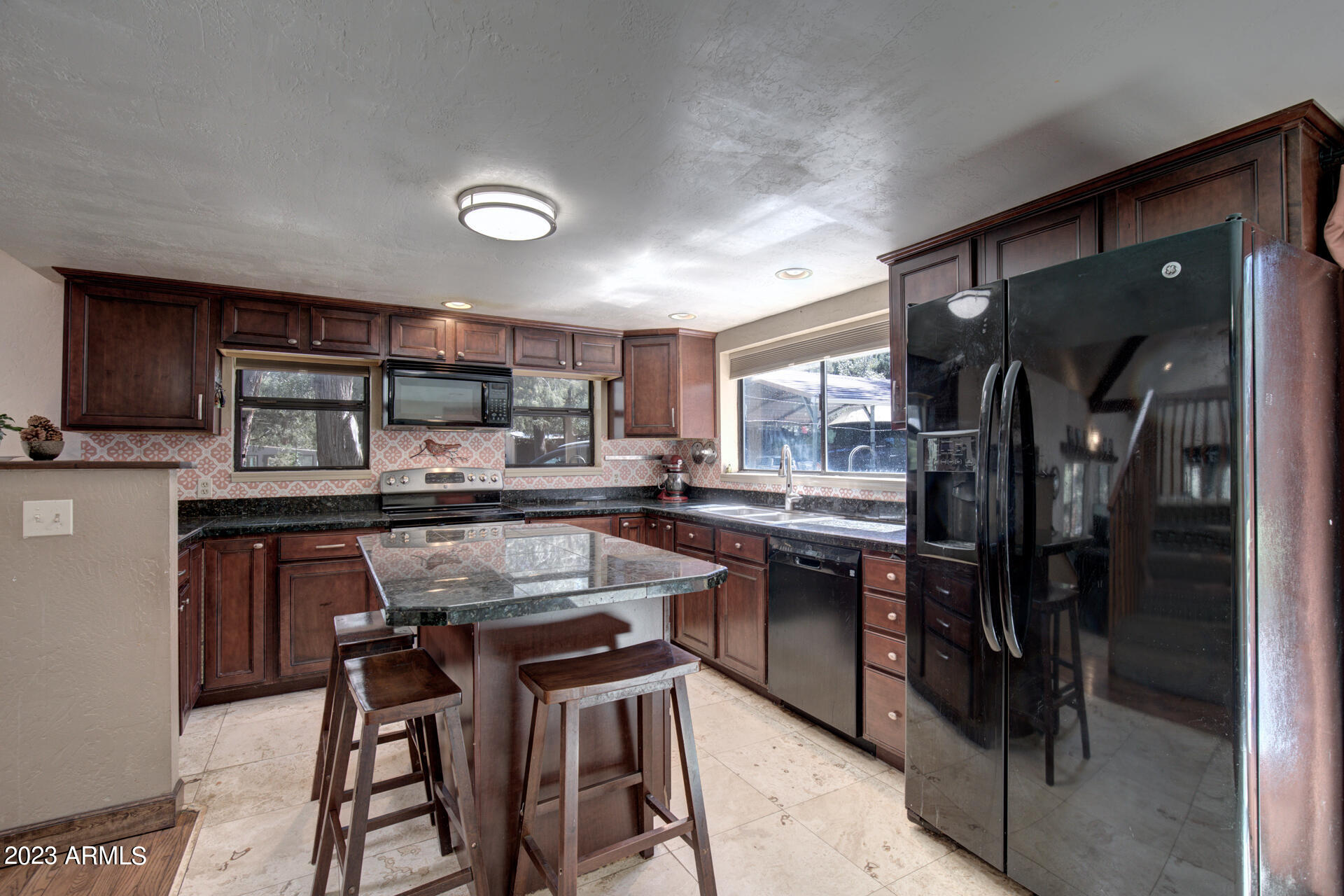 810 North Briarwood Road Payson, AZ 85541 - Photo 33 of 53 Kitchen as viewed from dining area