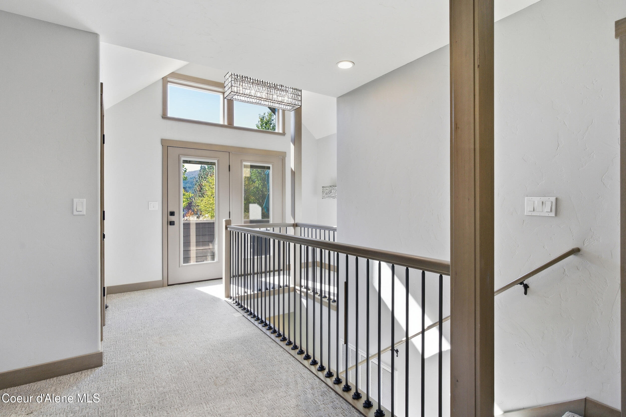 405 Slaveck Dover, ID 83825 - Photo 48 of 73 Natural Light Floods the Room