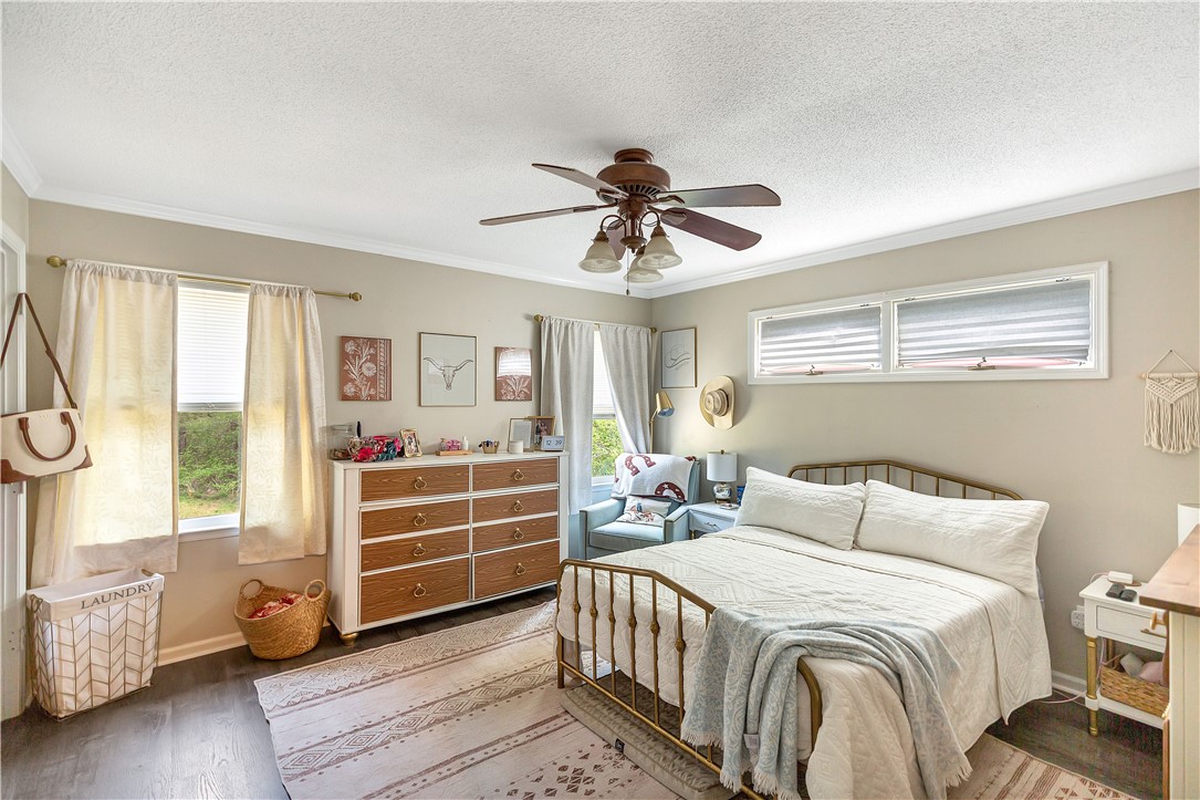 102 Rockingham Road Seneca, SC 29672 - Photo 18 of 39 This inviting bedroom offers comfort and natural light.