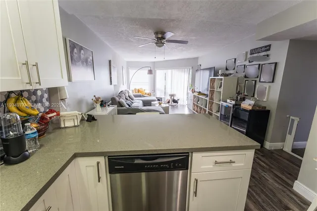 $2,700 | 8810 Southwest 132nd Place, Unit 404DN, Miami, FL 33186