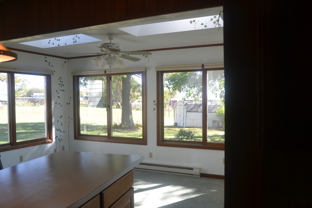 1143 Inlet Road Amboy, IL 61310 - Photo 8 of 19