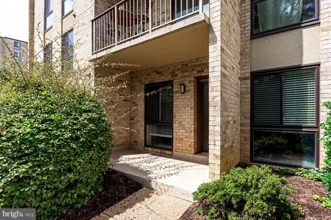 $249,900 | 6141 Edsall Road, Unit B, Alexandria, VA 22304