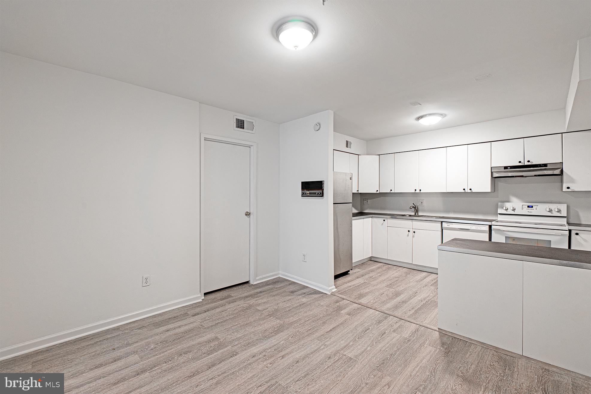 6141 Edsall Road, Unit B Alexandria, VA 22304 - Photo 6 of 18